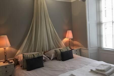 Castle Apartment 1 Эдинбург Экстерьер фото